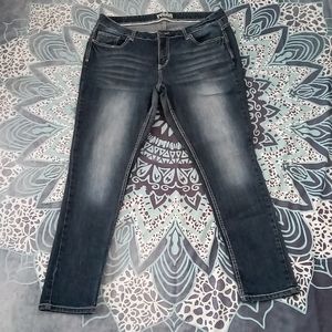 Reign Distressed Skinny Jeans sz 18R